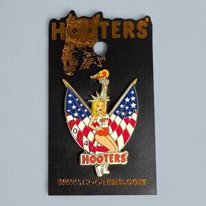 Hooters Pin 2004 Statue OF Liberty Girl With American Flag